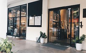 Luckyone Hostel